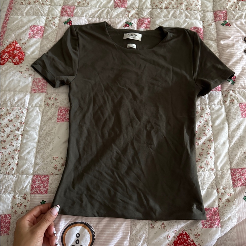 Aritzia Contour Shirt